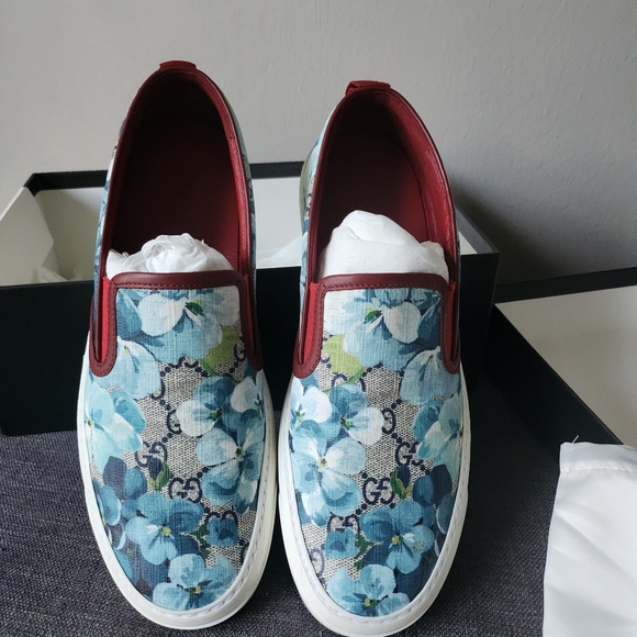 Gucci Bloom Slip On Sneakers - Picture 2 of 8